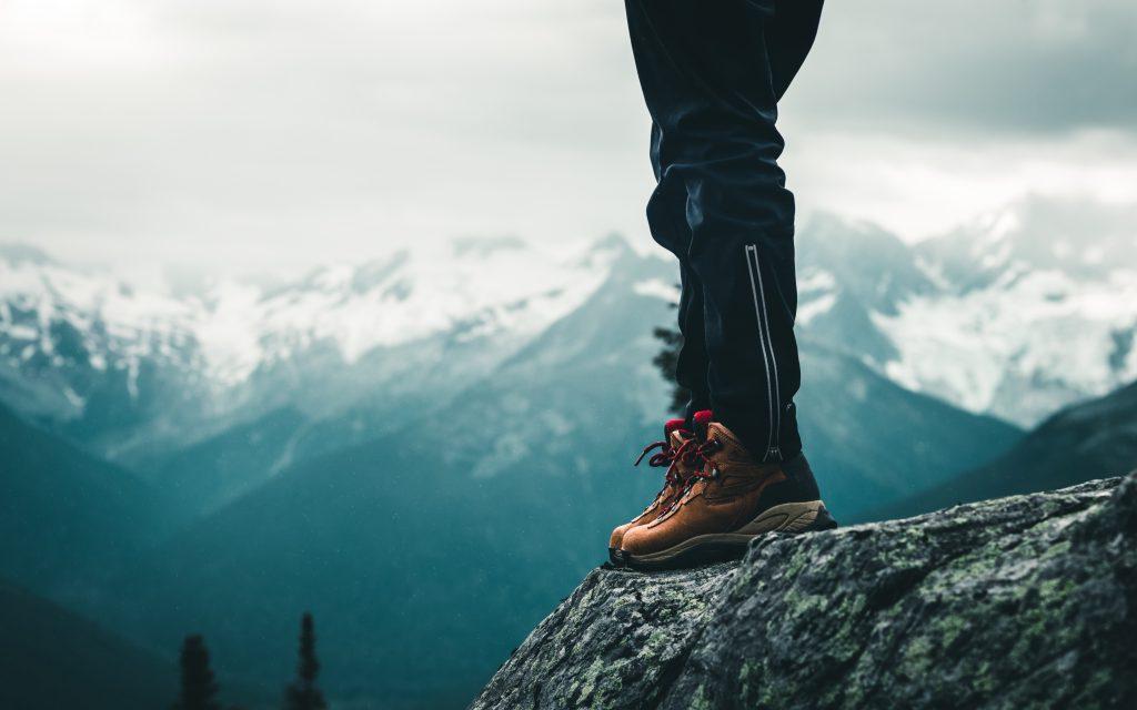 The top 3 best hiking shoes - Wild Explorations - Wild Buyz